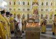Фото. Владивосток. 10 февраля 2013 года, в день Собора новомучеников и исповедников Российских, митрополит Владивостокский и Приморский Вениамин совершил Литургию и отпраздновал именины в Покровском кафедральном соборе