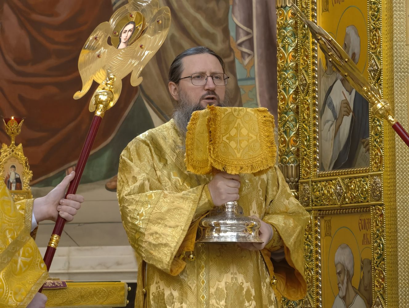 Митрополит Павел возглавил торжественное богослужение в первую Неделю Великого поста (+видео)