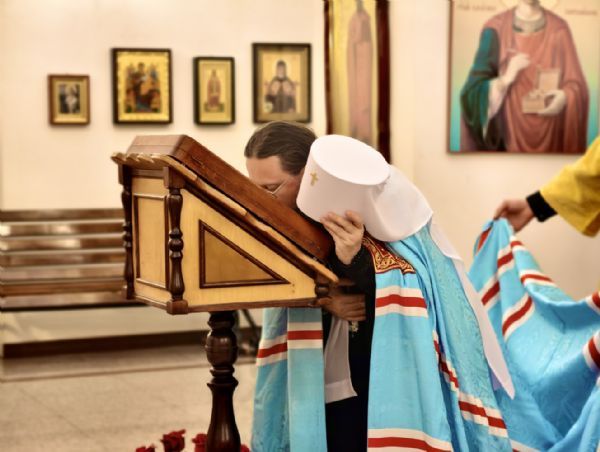 Глава митрополии возглавил всенощное бдение в храме п. Трудовое в канун Недели 15-й по Пятидесятнице